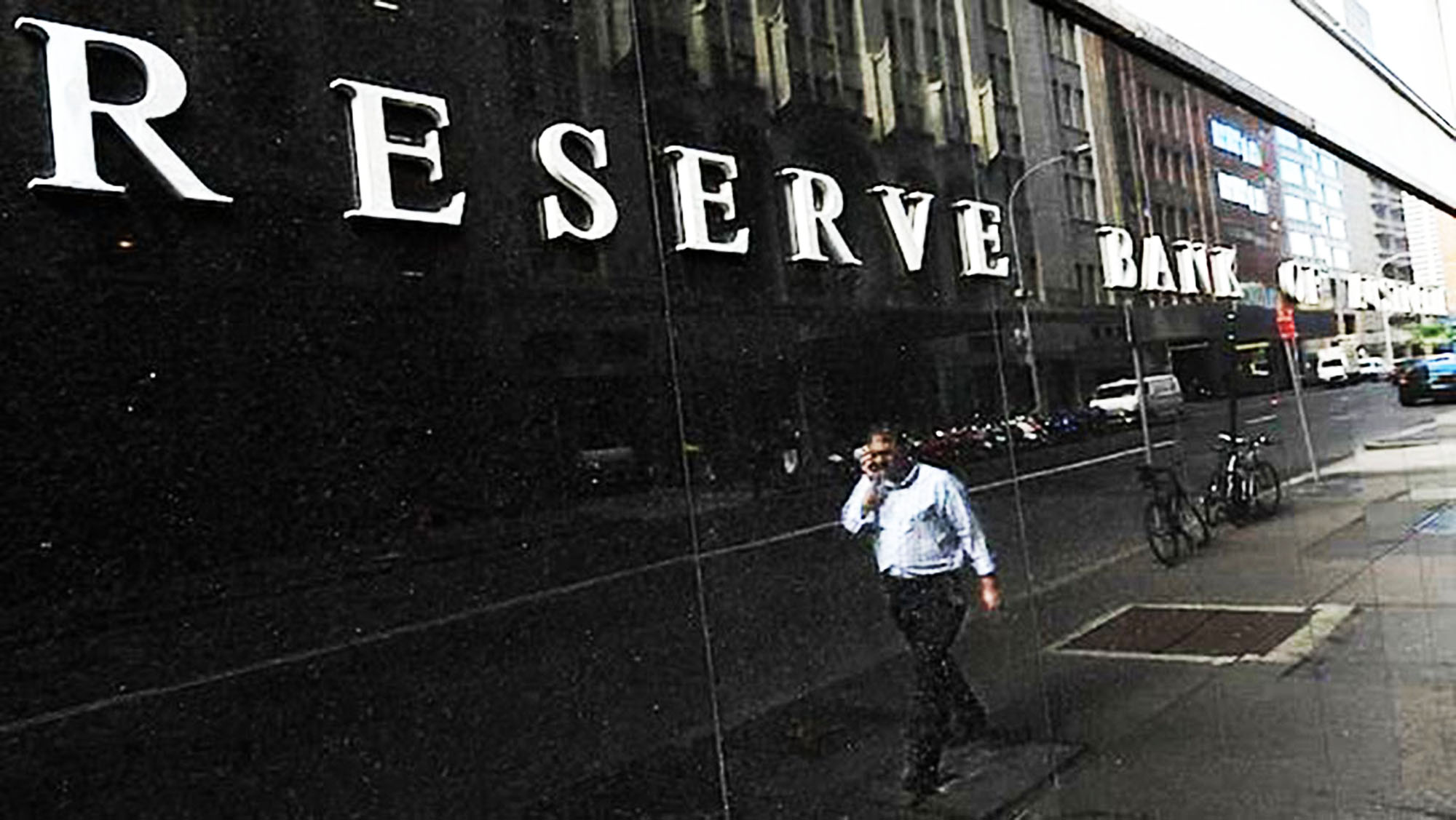 Reserve bank maintains the rate of interest at a record ...
